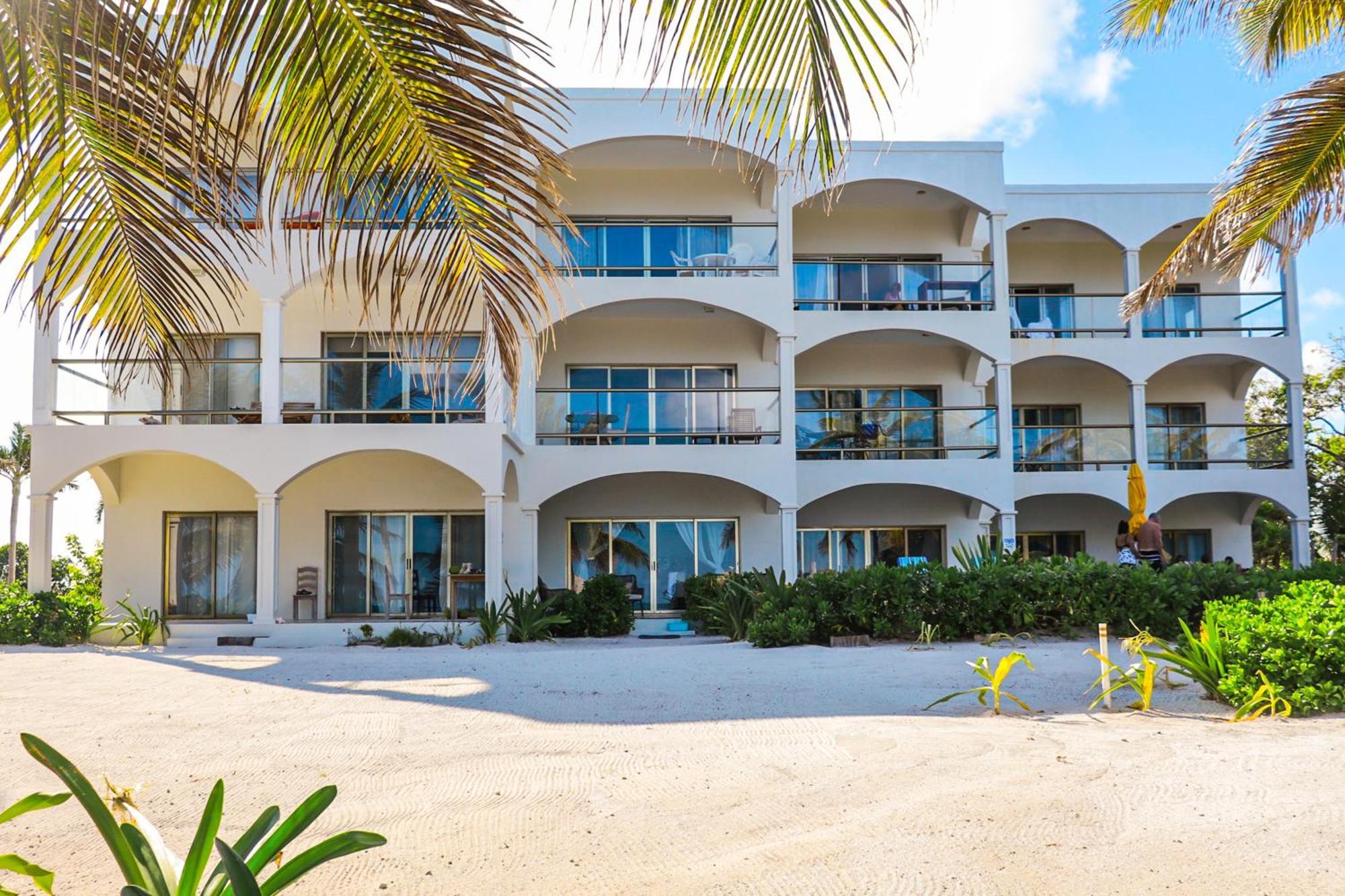 Blue Water Beach Villas 산페드로 객실 사진