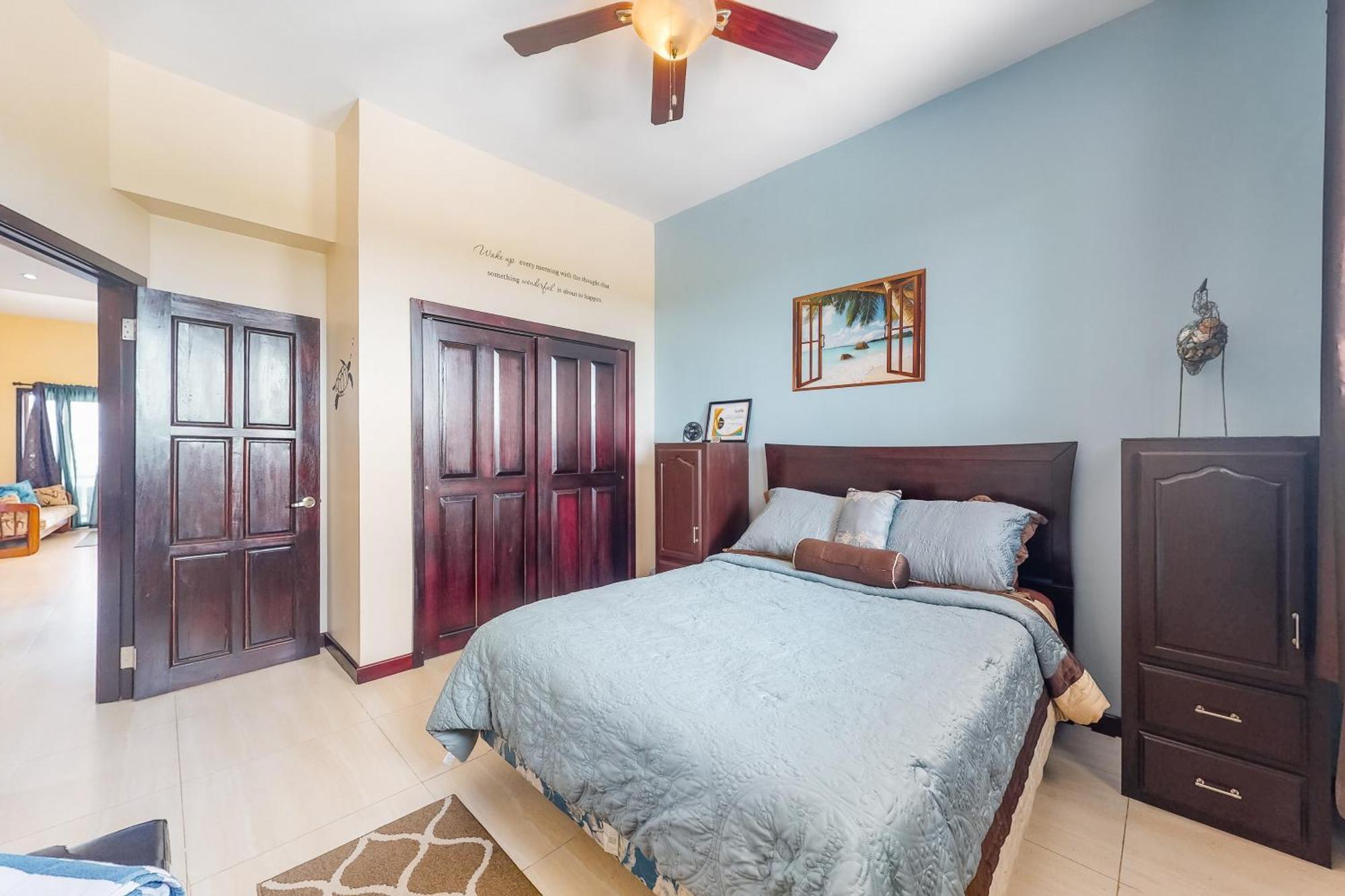 Blue Water Beach Villas 산페드로 객실 사진