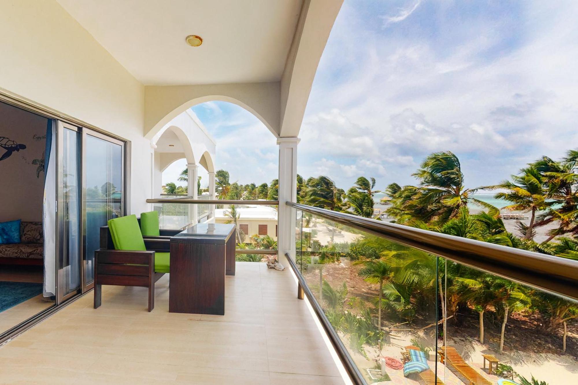 Blue Water Beach Villas 산페드로 객실 사진